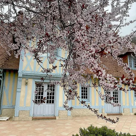 La Maison Bleue Bed & Breakfast